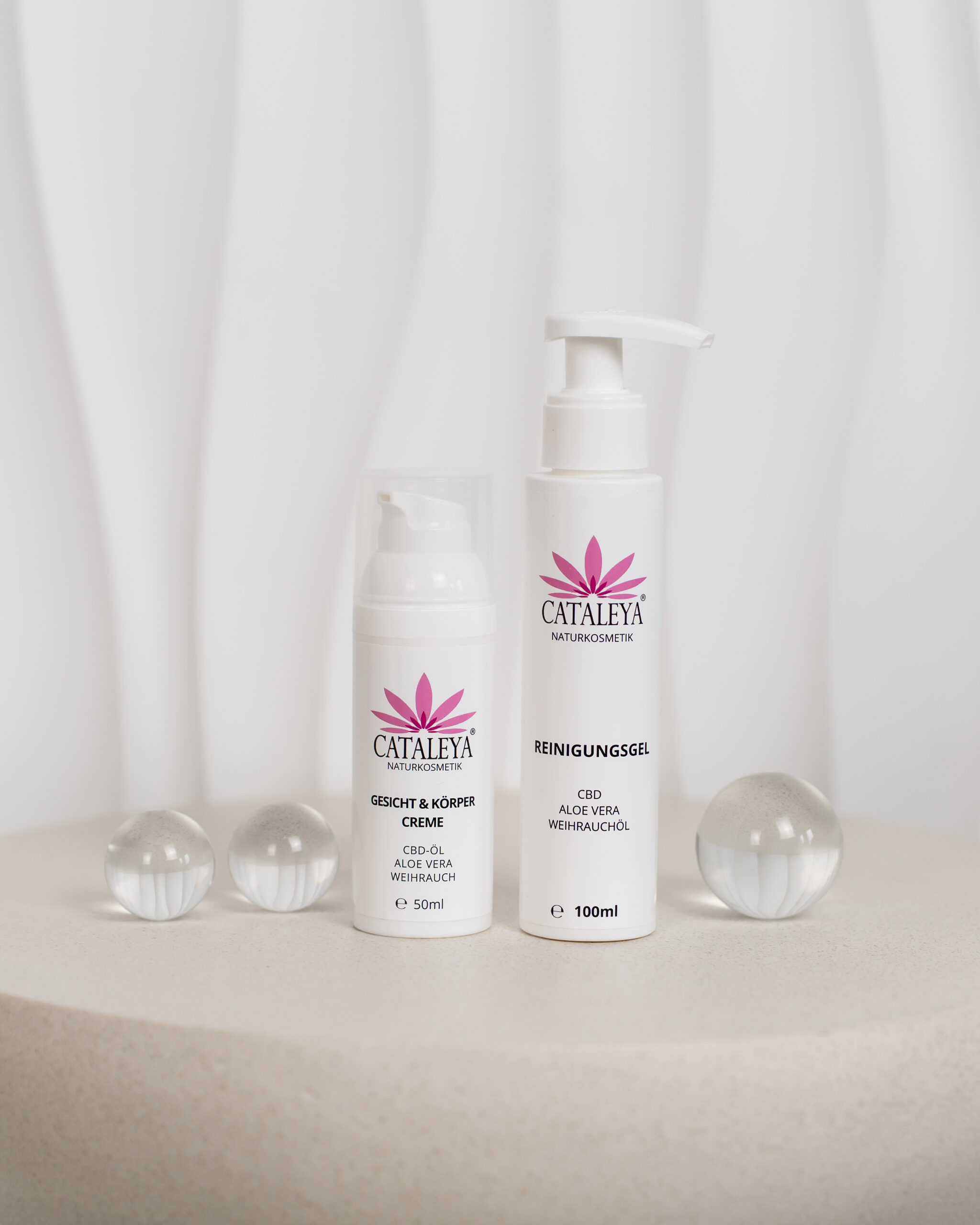 Naturkosmetik, Hanf, Aloe Vera, Wirkung, bio, wasser, wirkstoffe, rohstoffe, hanfcreme, CBD, Kosmetik, Reinigung, unreine Haut, Pickel, Akne, Fieberblasen, CBD, Creme, Kosmetikset, Weihrauch, Hanfsamen,